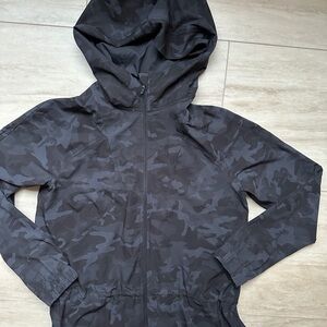 Lululemon Pack it Up Jacket size 4
